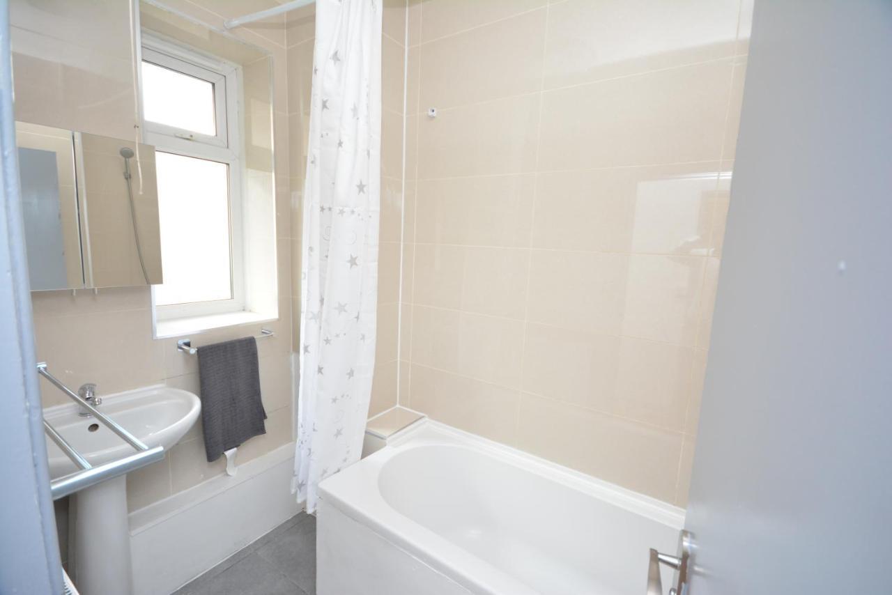Beautiful London 2 Bedroom Flat Near Finsbury Park المظهر الخارجي الصورة